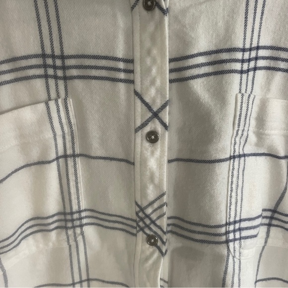 Athleta Womens Soft Button Up White Blue Plaid Shirt Size Medium - Picture 6 of 9